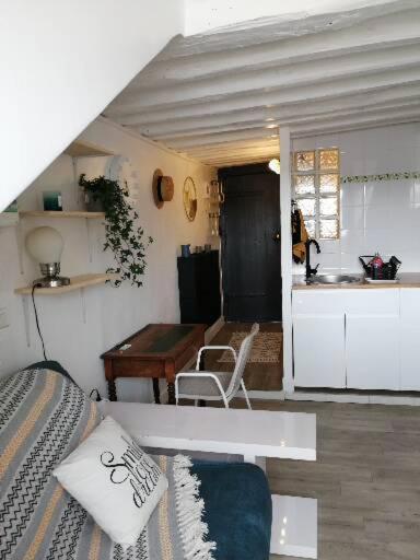 Cute Studio Versailles Chateau Apartment Екстериор снимка